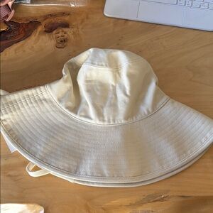Lack Of Color Holiday Canvas Bucket Hat in Beige